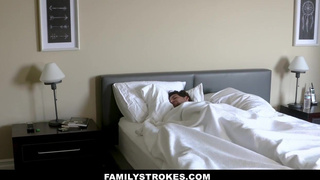 Порно видео от студии Family Strokes